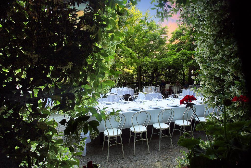 Albergo Ristorante Madonnina Cantello Luaran gambar