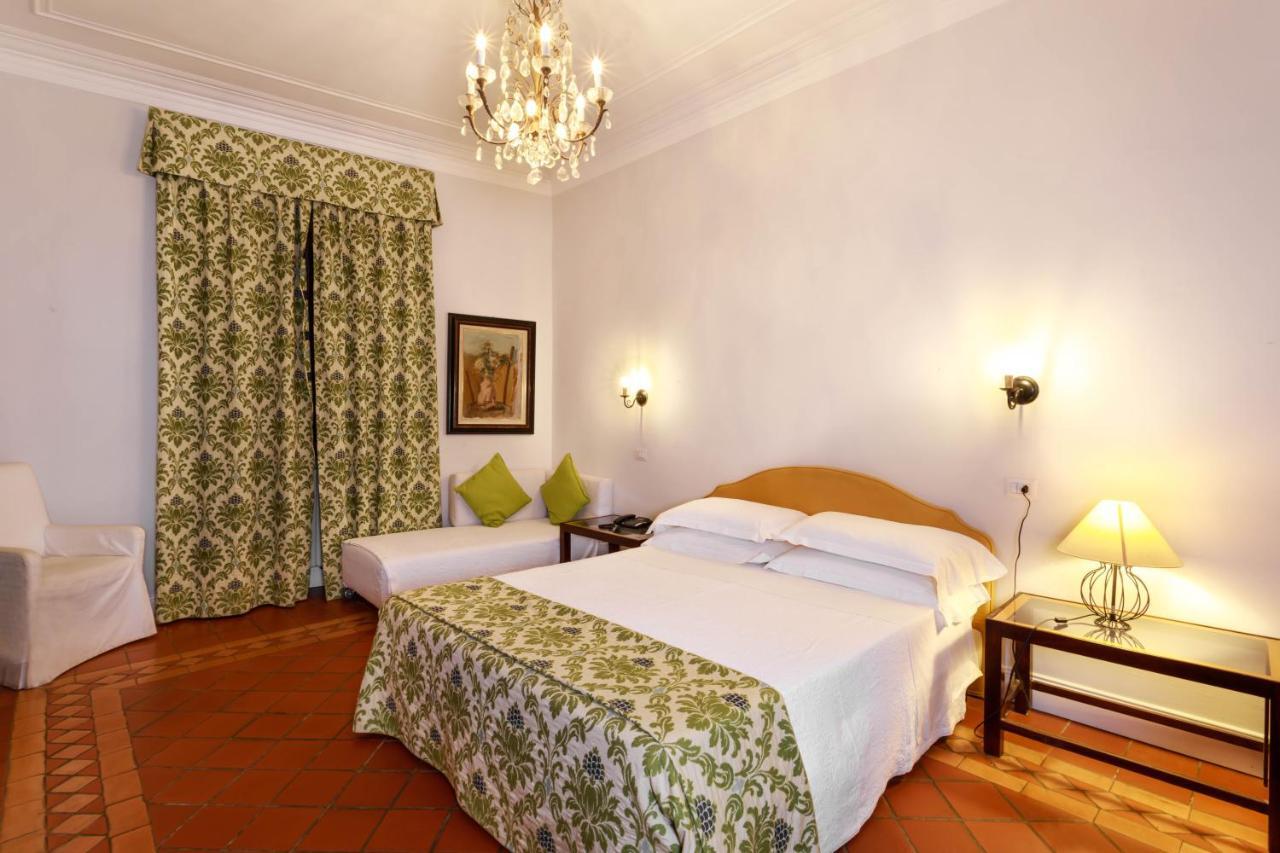 Albergo Ristorante Madonnina Cantello Luaran gambar